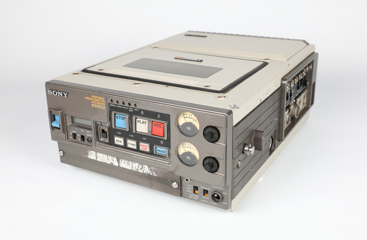 Sony V-matic BVU-150P Videocassette recorder