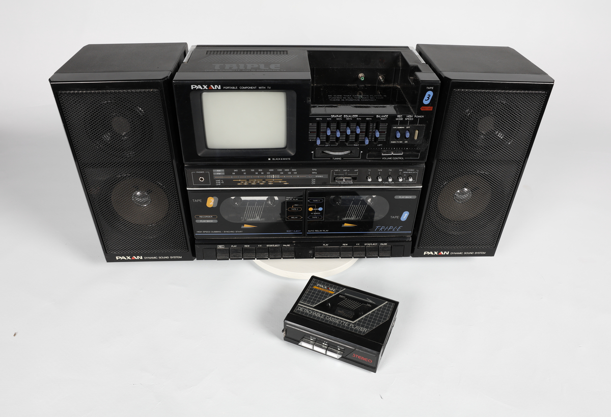 Paxan RT-4 Dynamic Sound System Sort/hvit TV, AM/FM Radio, dobbel kassettspiller og avtagbar kassettspiller, 2 høyttalere



