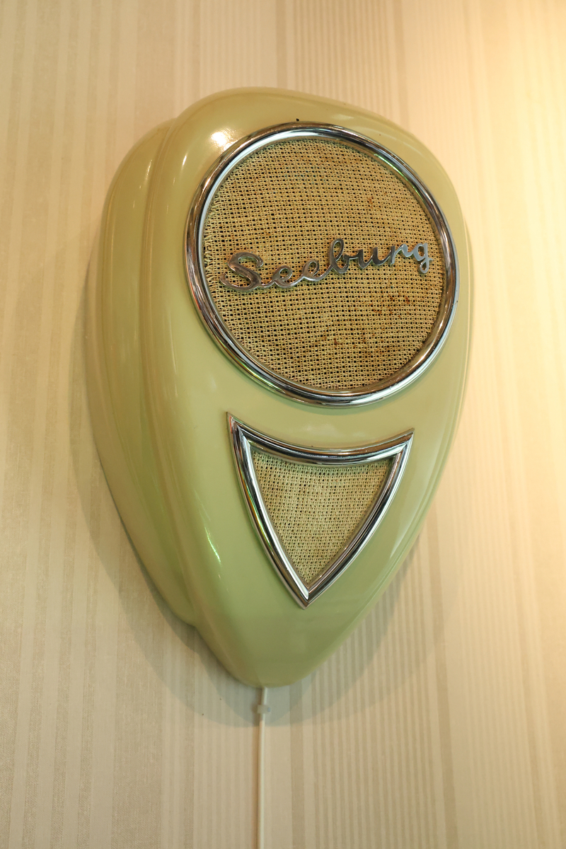 Seeburg Select-O-Matic 100 jukebox

