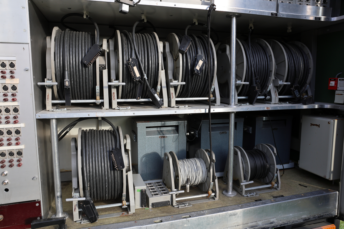 Buss for opptak og sending av lyd.