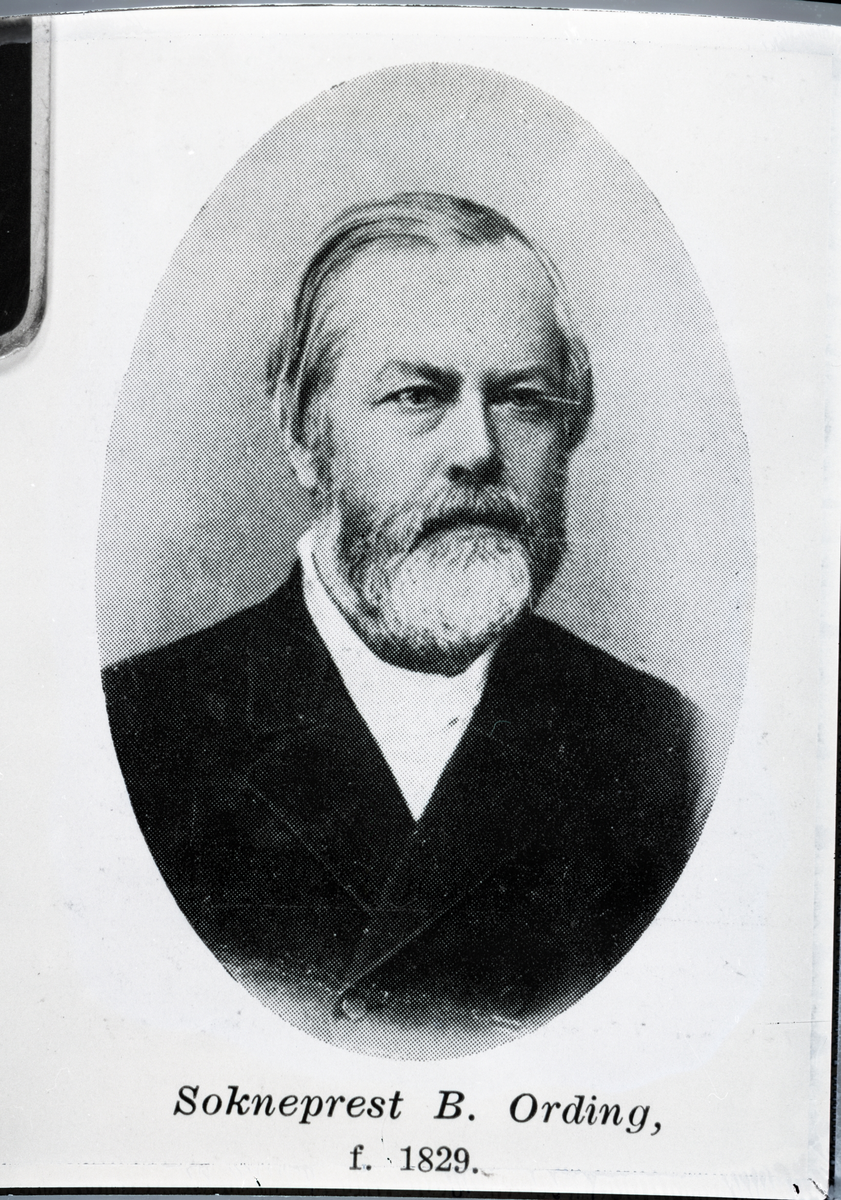 1 Sokneprest Anders Grøndahl.
2. Sokneprest Ulrik Bagge Bøcher Strøm.
3  Sokneprest Andreas Conrad Sveås
4  Sokneprest Erik Rasmus Bing
5  Sokneprest Boye Ording
6  Sokneprest Herman Ditlef Kvarving de.
7  Sokneprest Søren Seland
8  Sokneprest Gunnar Hauge
9 Sokneprest Halvor Tobias Heyerdahl