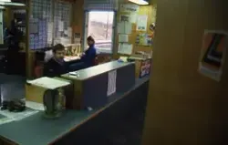 Vest-Telemark Bilruter. Ekspedisjonen i Bø. Reidar Kilen bak