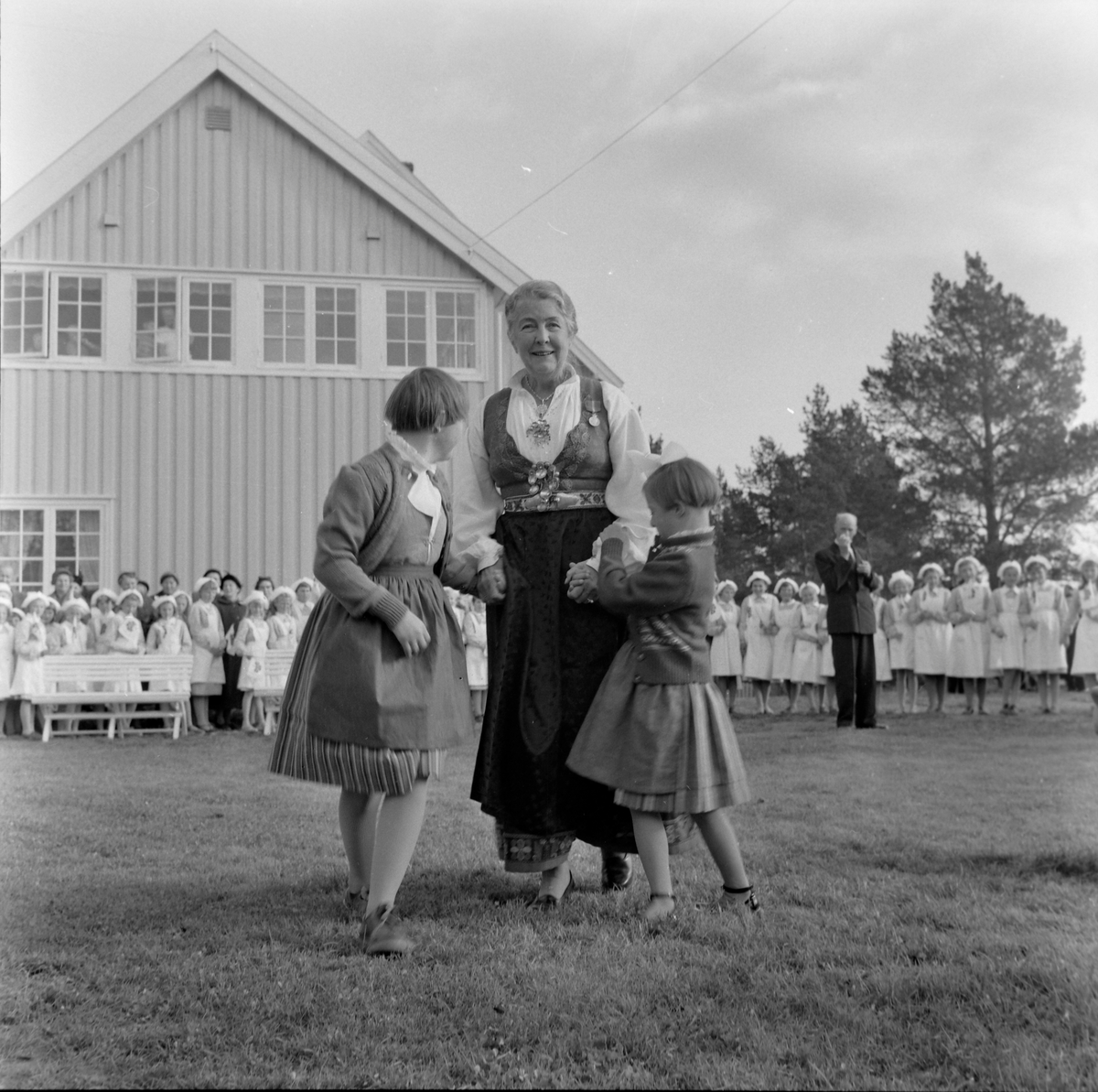 Innvielse av nytt paviljongbygg på Margrethehaugen i Meldal