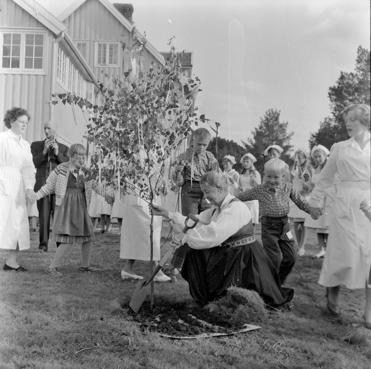 Innvielse av nytt paviljongbygg på Margrethehaugen i Meldal