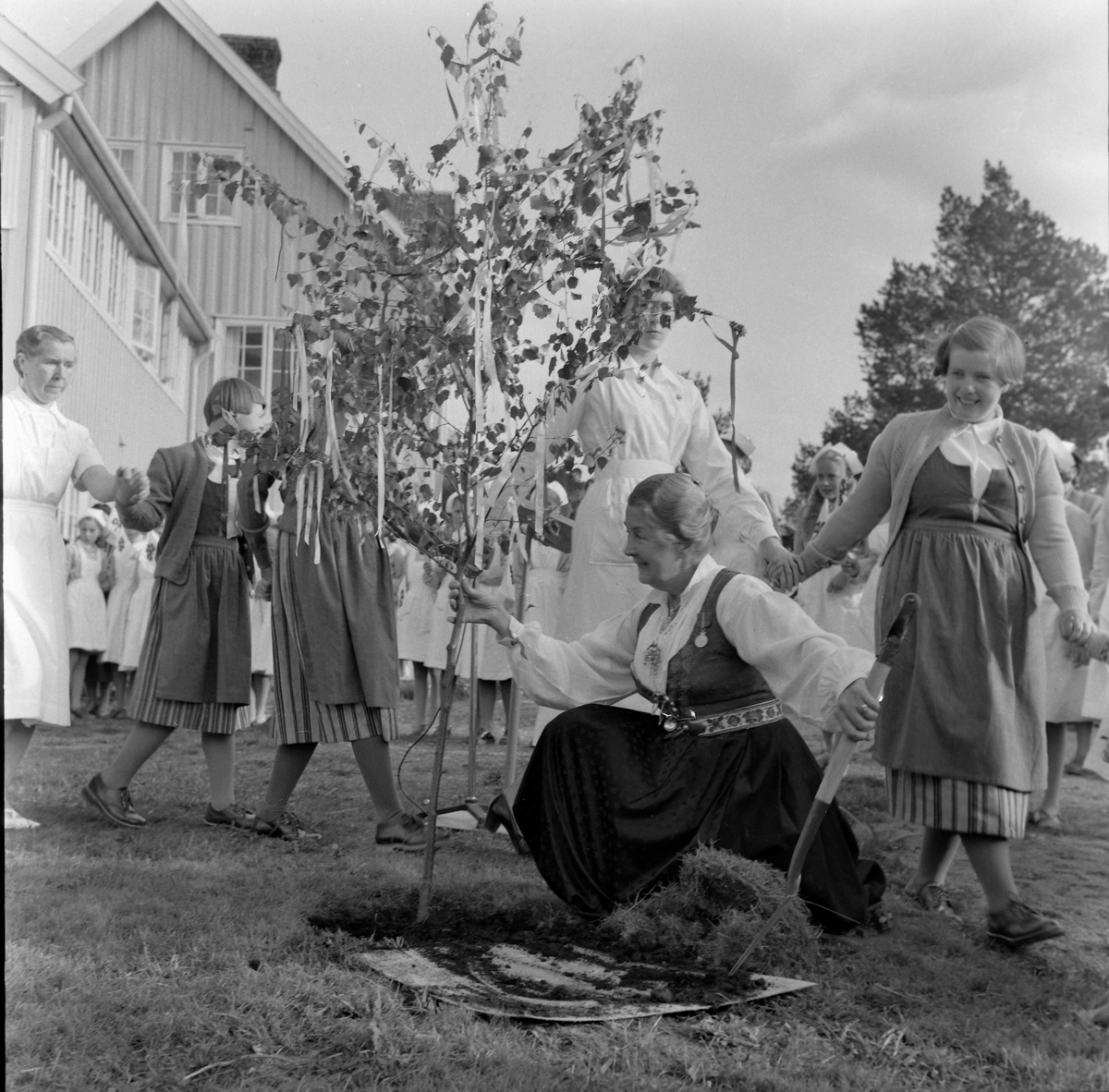 Innvielse av nytt paviljongbygg på Margrethehaugen i Meldal