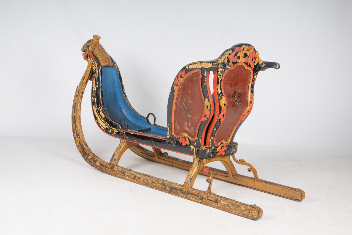 Spisslede med sledeskrin.Slede, spisslede m. skrin.