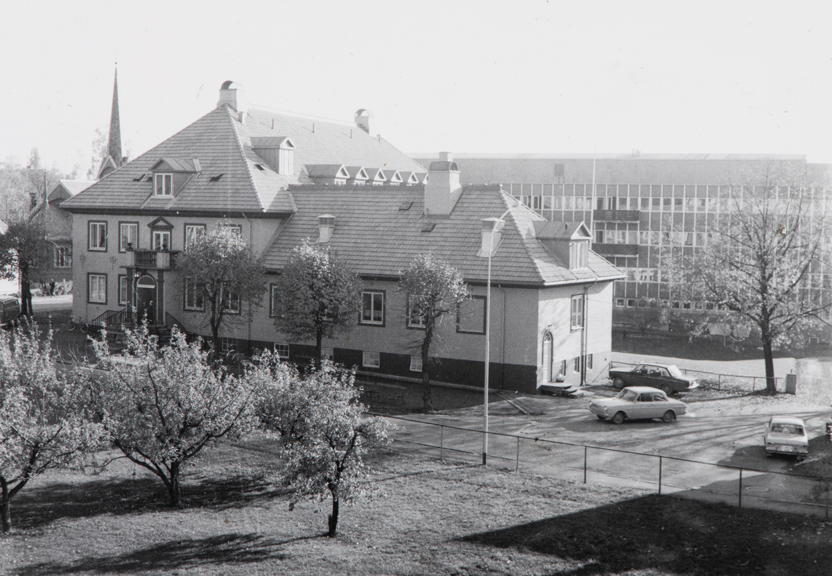 Hamar, Skolegata 22, Hamar kommunale bad, Hamar gamlehjem.
