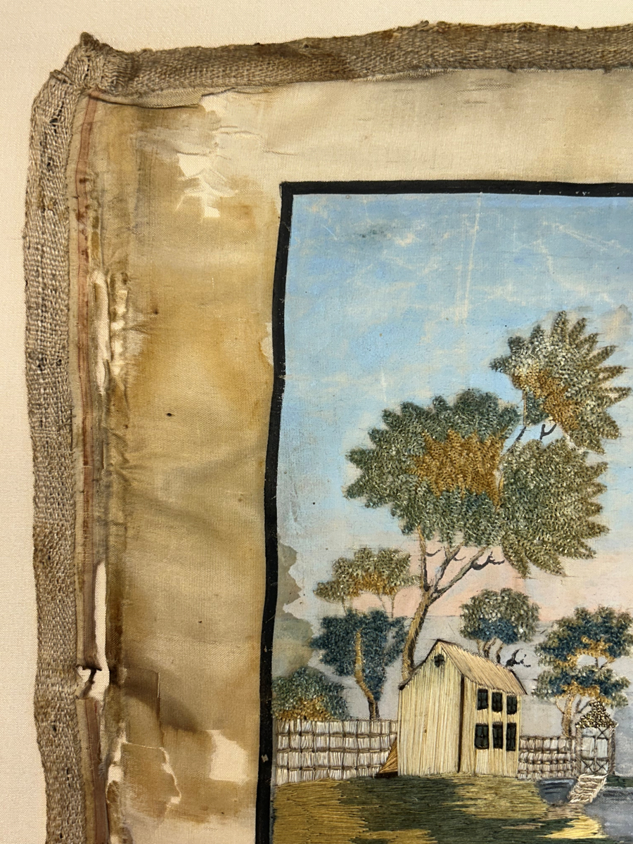 Landskapsmotiv föreställande en strand vid en sjö med till en viss del bebyggda öar.