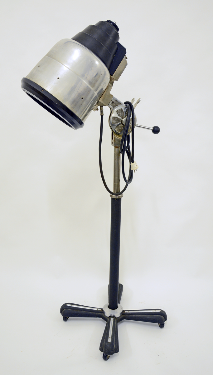 Gulvstående hårtørker fra frisørsalong. 1960-tallet. Elektrisk. Merke: N. V. in HOLLAENDER & KOHN. "Super Rapid".