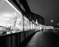 KV. KRAFTEN, Järnvägstorget