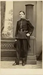 Porträtt av August Gripenstedt i uniform, ca 1864