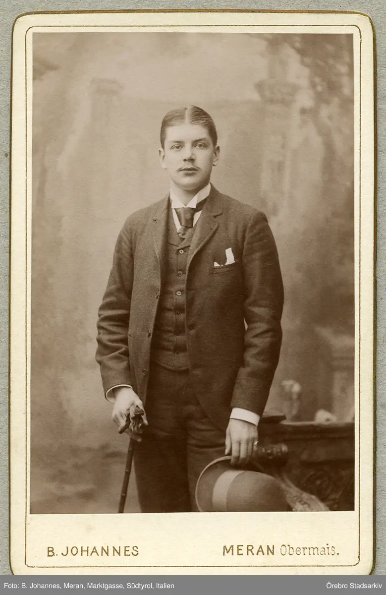 Porträtt av Baltzar de Maré

Baltzar de Maré (1866-1898)