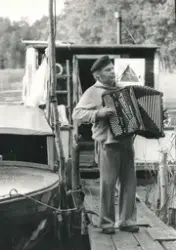 Bilden visar en man med smeknamnet "Småland" som bodde på si