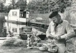 Bilden visar en man med smeknamnet "Småland" som bodde på si