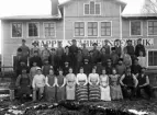 Personalen vid Räppe Stärkelsefabrik, 1901.