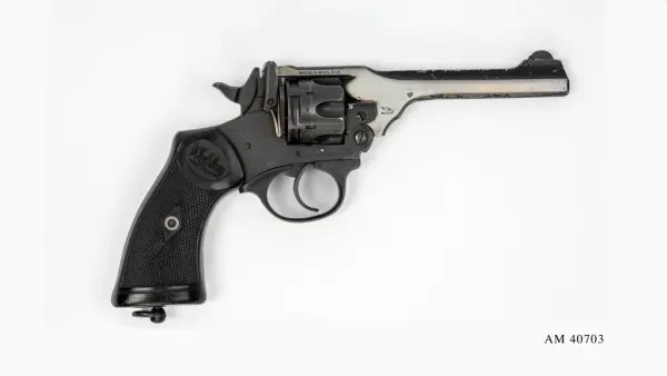 .38 revolver Webley