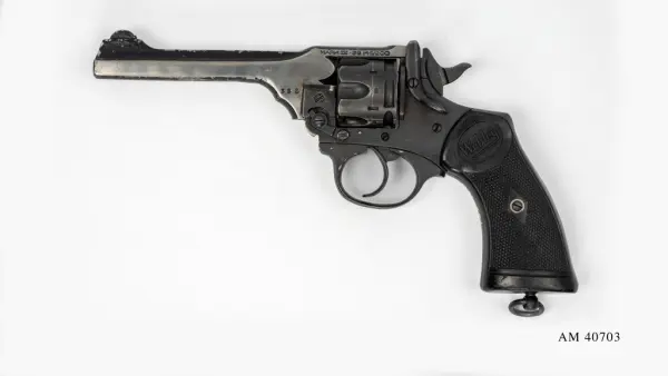 .38 revolver Webley
