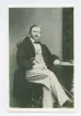 Porträtt på Hjalmar, August, Jönköping. Född 1 september år 1830 på Karstorp i Slaka i Öggestorp socken. Död 8 februari år 1905 i Jönköping.