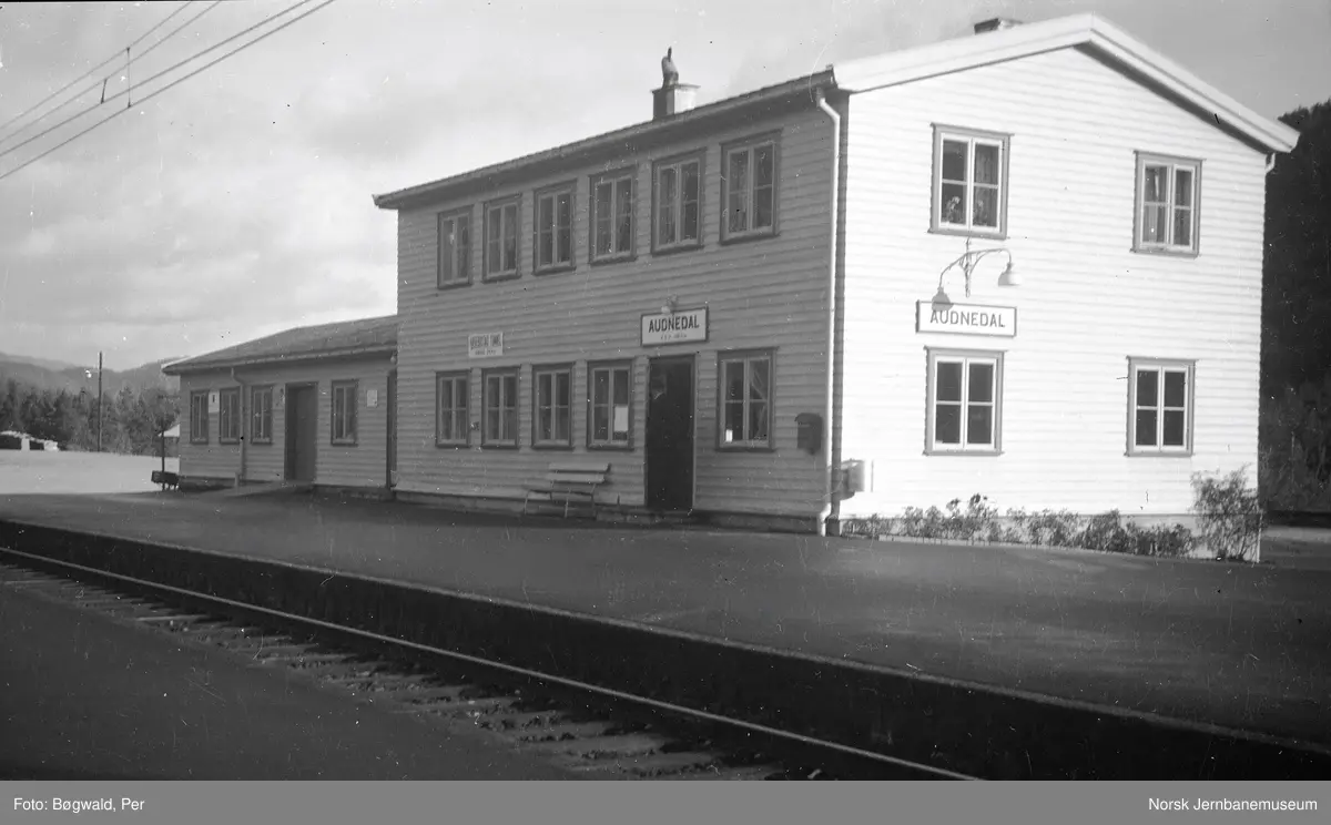 Audnedal stasjonsbygning