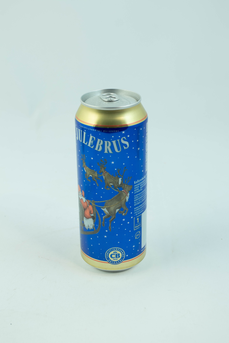 Blå aluminuimsboks som har flerfarget logo og julemotiv