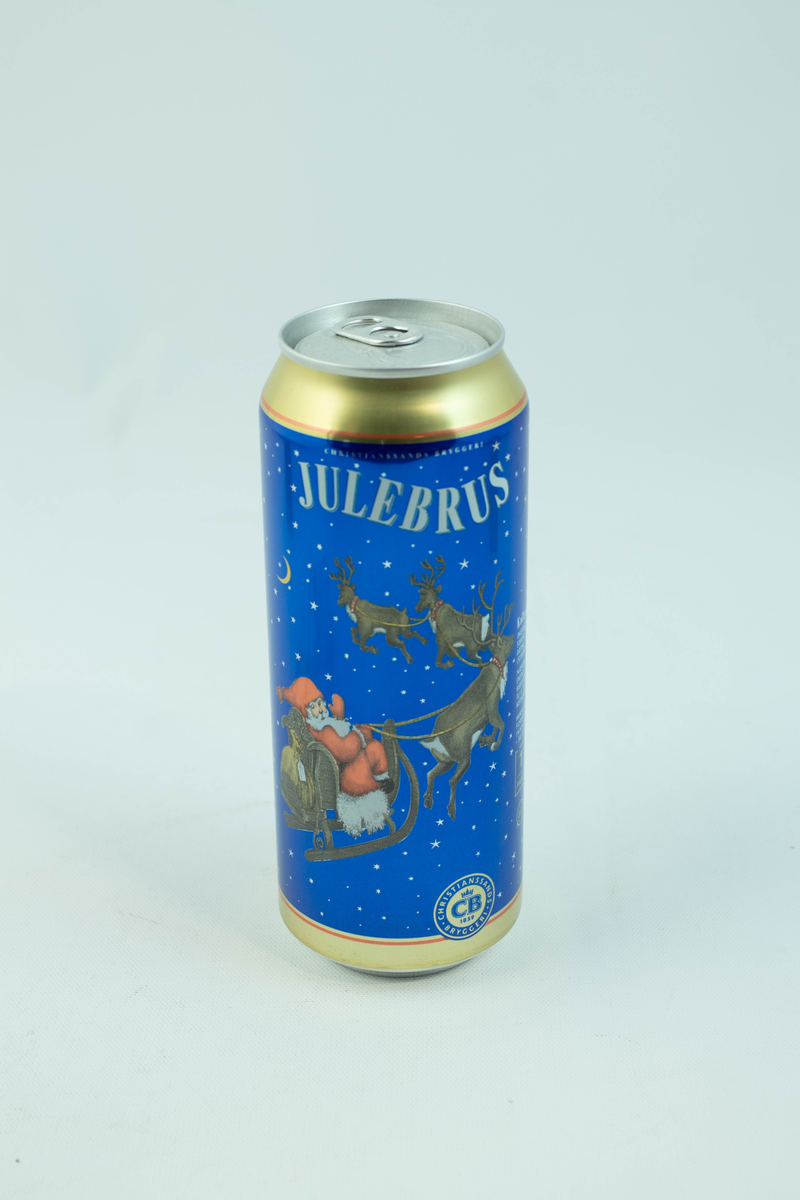 Blå aluminuimsboks som har flerfarget logo og julemotiv