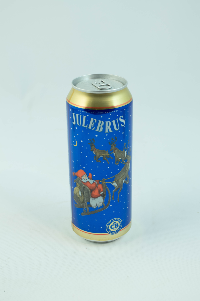 Blå aluminuimsboks som har flerfarget logo og julemotiv