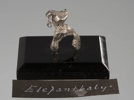 Skal det være en sølvelefant? Kuriositetsmonteren ved Norsk Bergverksmuseum