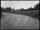 Vägundergången i Kolbäck. Landsfiskalen i Kolbäcks distrikt (Gråberg).
Ur Gustaf Åhmans samling.