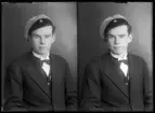Porträtt. Olle Lindskog, Amsta Skola, Kolbäck.
Ur Gustaf Åhmans samling.