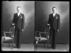 Porträtt, läsfoto. Arne Jernberg, Barnhemmet, Kolbäck.
Ur Gustaf Åhmans samling.