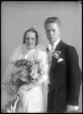 Brudpar. Sune Johansson, Bjurholmsplan 28, 5 tr, Stockholm.
Ur Gustaf Åhmans samling.