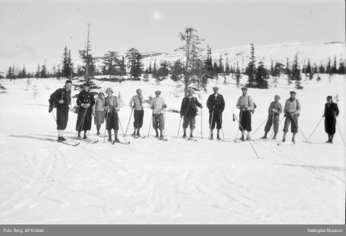 Gruppe på ski.