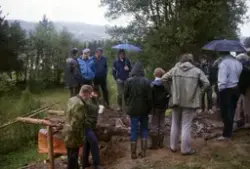 Jernblestring, Dølmotunet