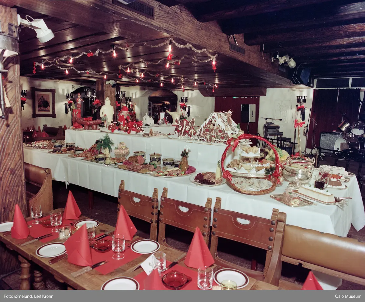 Hotel Bristol, interiør, restaurant, julebord, koldtbord
