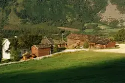 Skjelstad (Dovre prestegard), gnr. 39/1 i Dovre.