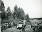 Som korpral på 2.kompaniet, Ing 1, sommaren 1936. Försök med stridsvagnshinder på Järvafältet. Okänd vagn fastnar på hinder.