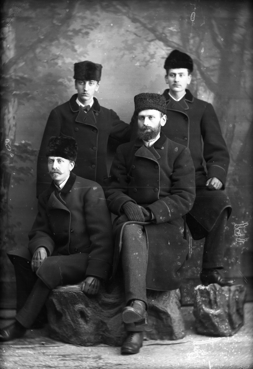 Alfred Dahlgren (1861-1908) var verksam som fotograf i Uppsala, där han etablerade ateljé 1890. Han fotograferade porträtt, och på uppdrag av Uppsala stad även byggnader och stadsmiljöer 1901-1902 och 1908.