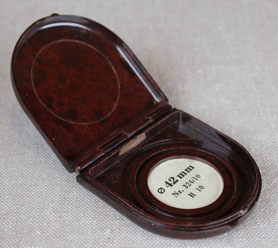 Grønt fargefilter i eske.