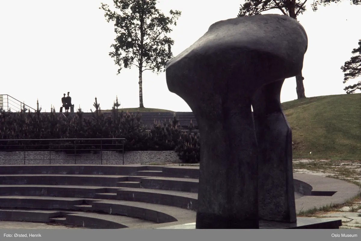 Henry Moore-utstilling på Høvikodden.