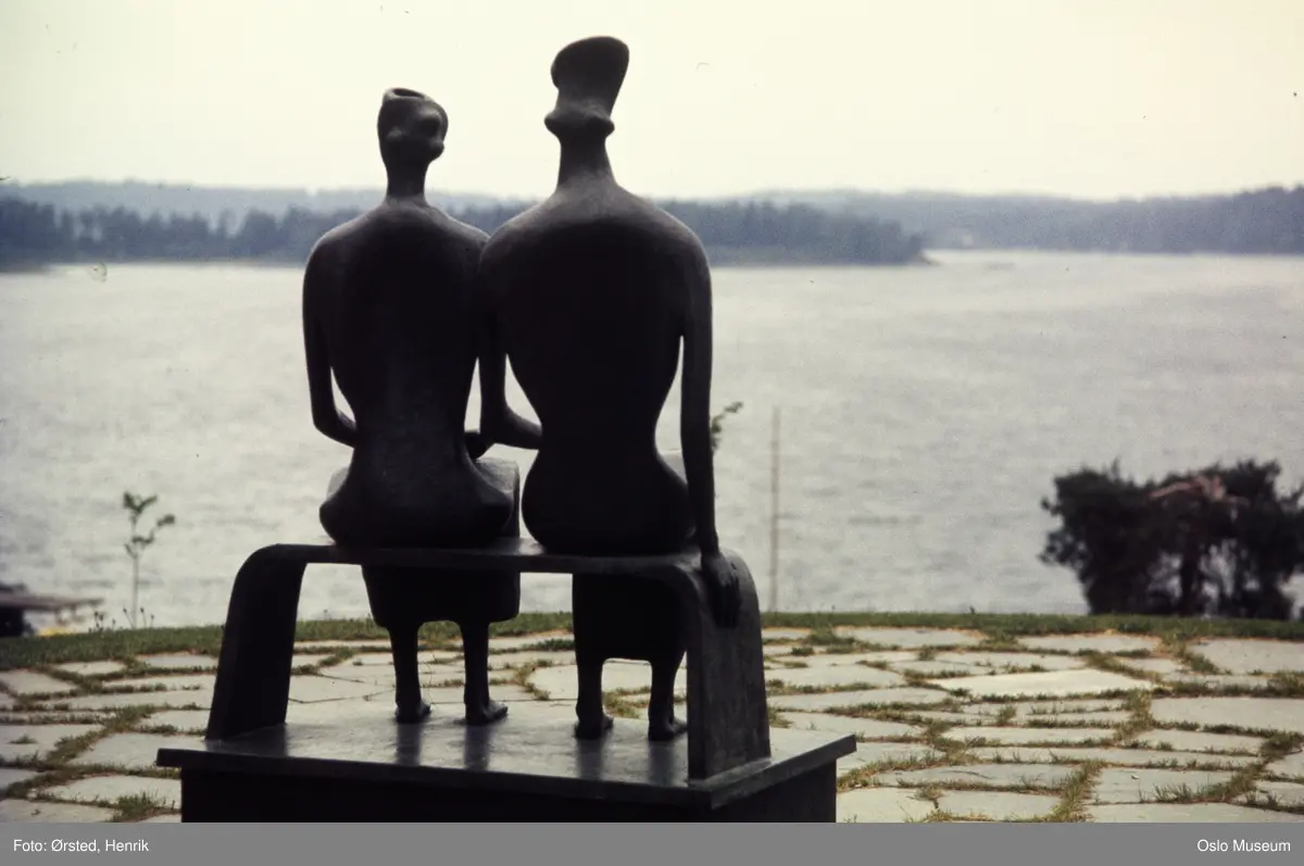 Henry Moore-utstilling på Høvikodden.