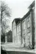 Västerås, Kyrkbacken, kv. Georg.
Parti av Gåsmyregatan, c:a 1950-talet.