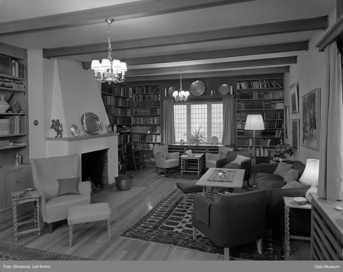 villa, interiør, stue, peis, bibliotek