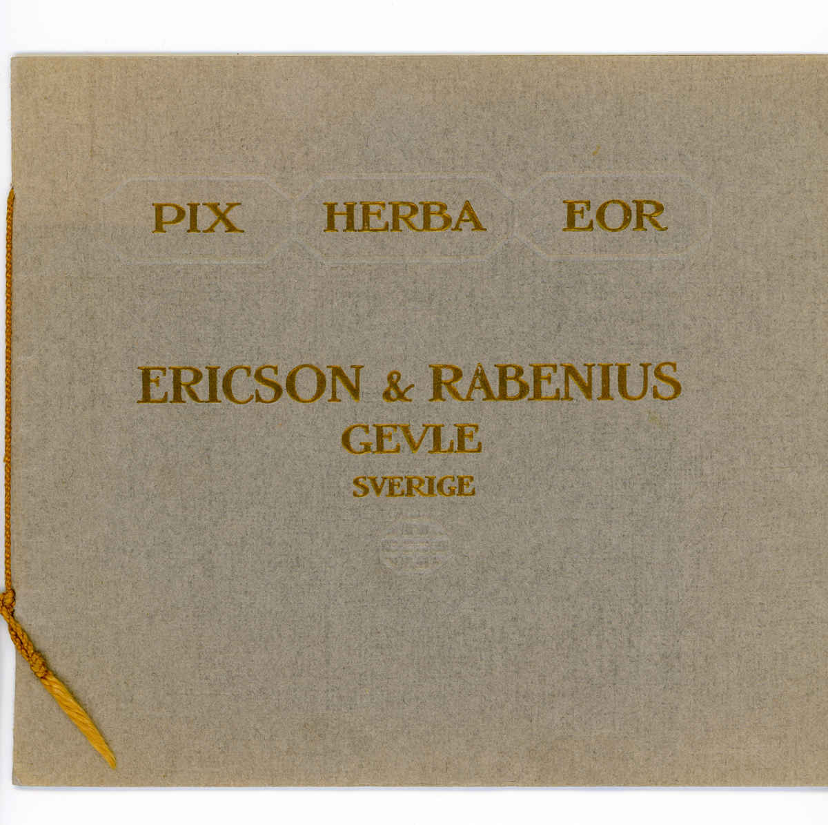 Detta häfte, med grått omslag och guldfärgad text, publicerades 1918 av Oscar Isacsons Boktryckeri i Göteborg. Innehållande 11 numrerade sidor, ger häftet en översikt över Ericson & Rabenius och deras produkter, inklusive Pix, Herba och Eor.