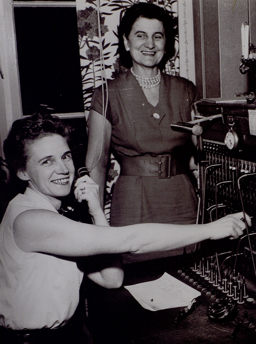 Jämtland Östavall telefonstation före automatiseringen 1960.