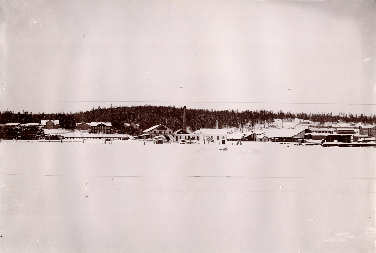 Fagerviks sågverk 1898, inköptes av Wifsta Varfs AB i Timrå 1909 för anläggning av dåtidens största sulfitfabrik.