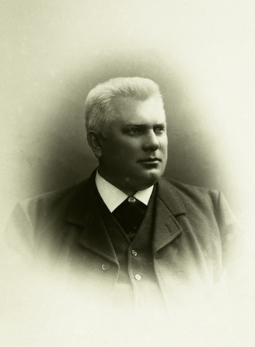 Visittkortfoto av Halvor Borgen