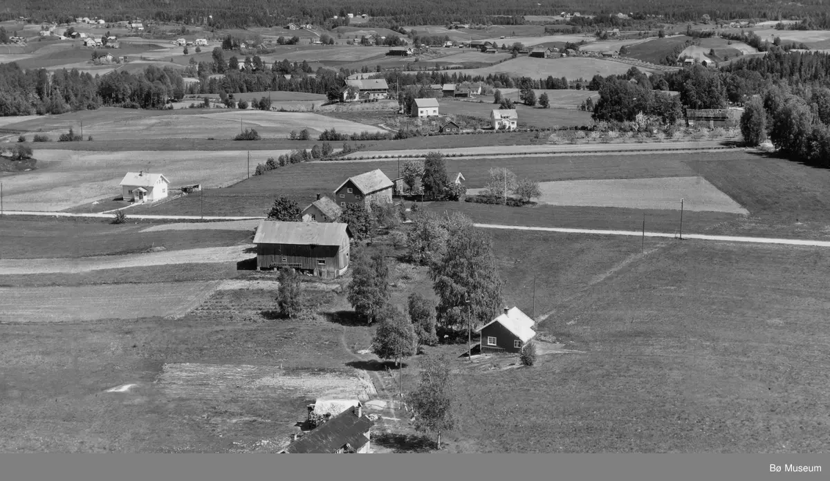 Flyfoto av Langkås på Langkåshaugen 13. juni 1958.