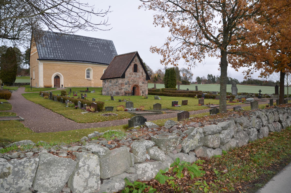 Uppsala-Näs kyrka, Uppland 2013
