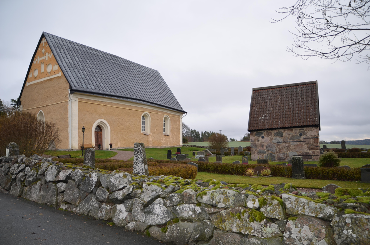 Uppsala-Näs kyrka, Uppland 2013