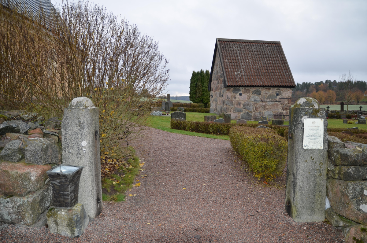 Uppsala-Näs kyrka, Uppland 2013